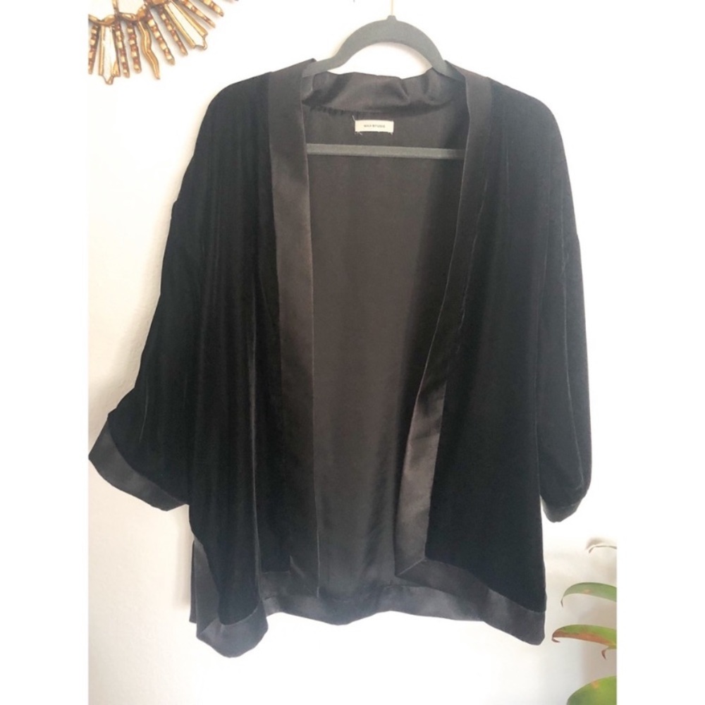 Max Studio Silk Velvet Kimono